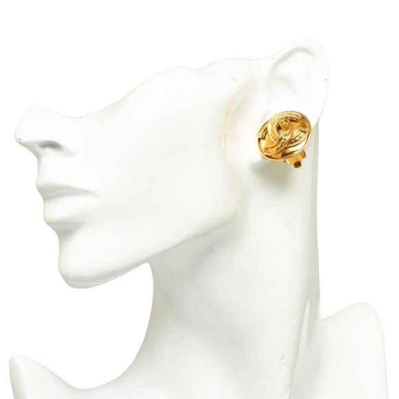 Chanel Coco Mark Medallion Earrings - Picture 4 of 4